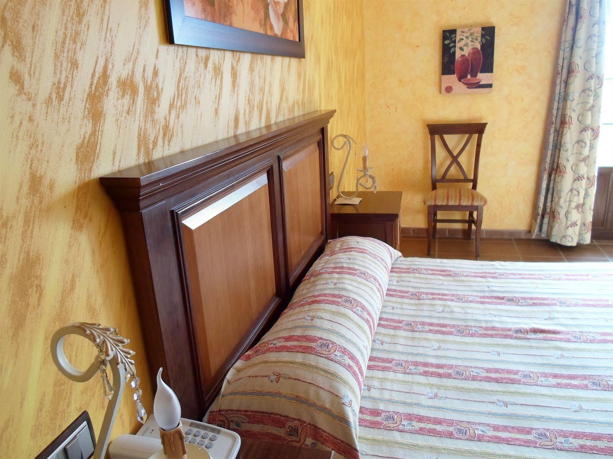 Hotel El Doncel Atarfe Eksteriør bilde